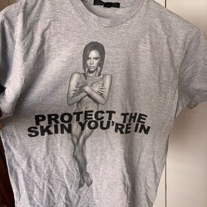 Marc Jacobs "Protect the Skin You're In" charity T-shirt  Victoria Beckham